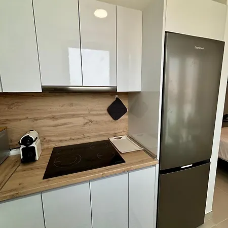 Belles * Κοραλέχο